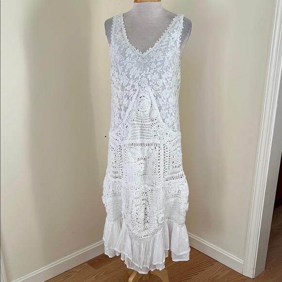 Zara medium contrast white crochet knit lace dress. Dresses